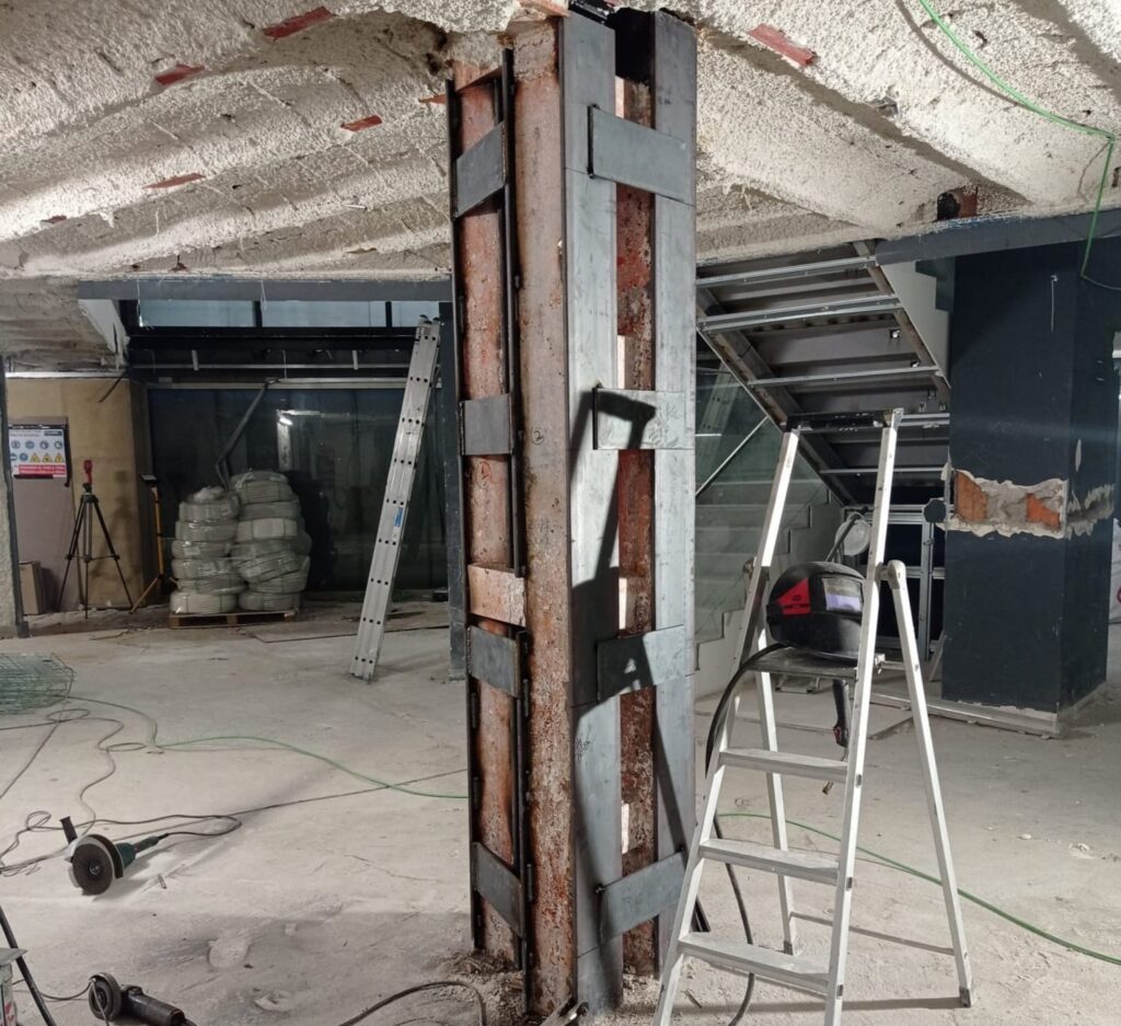 metal-roof bloque555